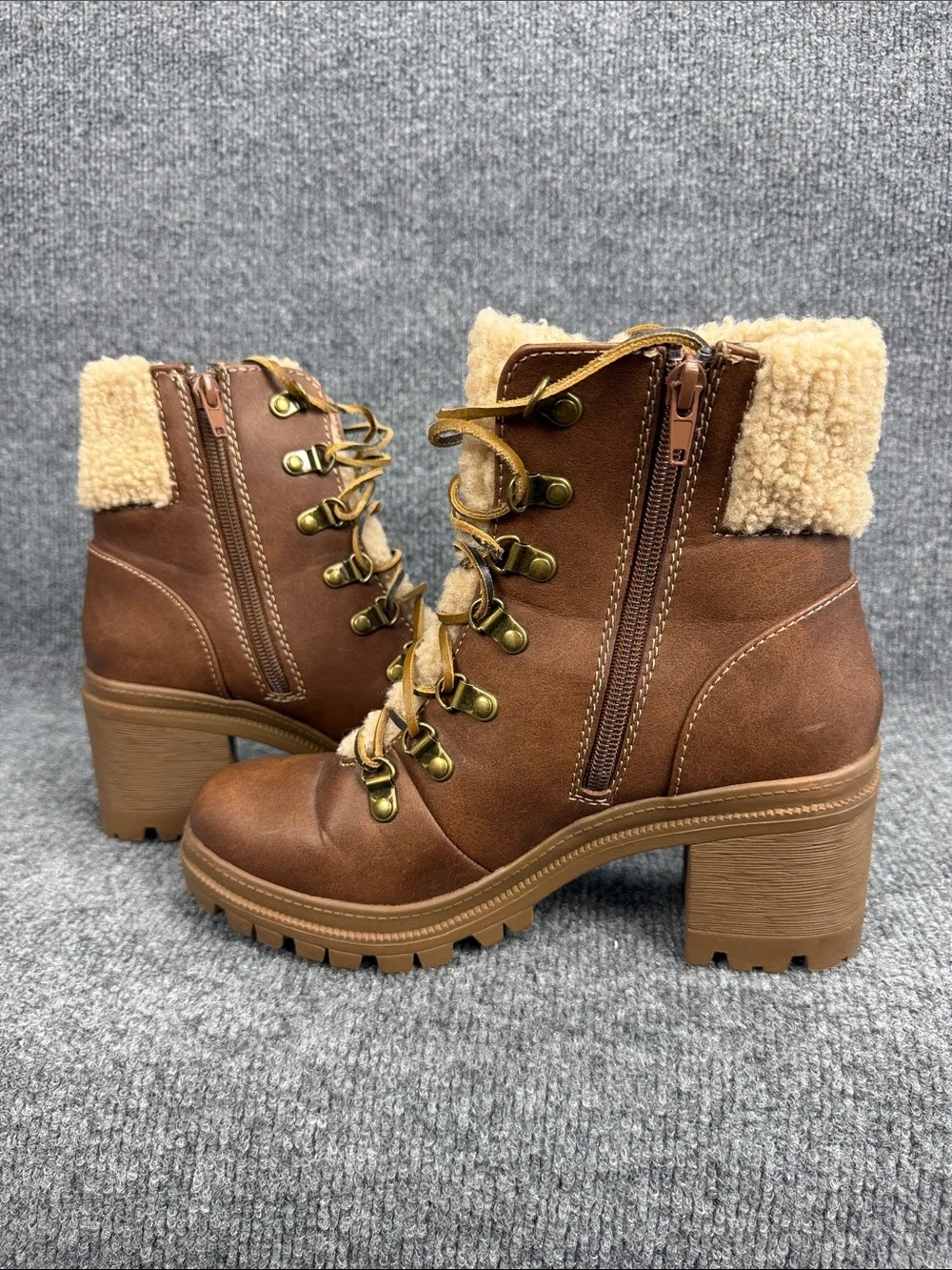 Soda Women's Brown Faux-Shearling Lace-Up Ankle Chunky Heel Boots Size 8.5